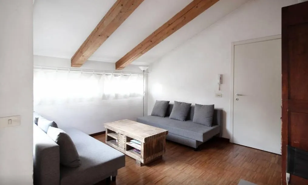 Dhomes - Apartments And Rooms - Duomo Delight, Terrace Milan Italy